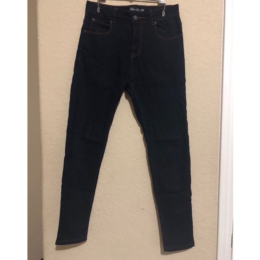 Dark wash high waisted skinny jeans